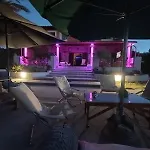 Orange 4*